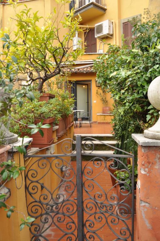 Onofrio Flat Roma Exterior foto